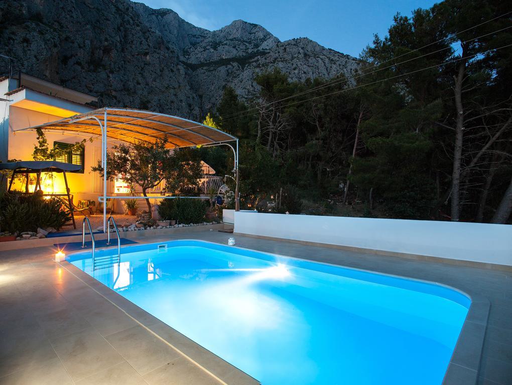 Villa Ana Макарска Екстериор снимка